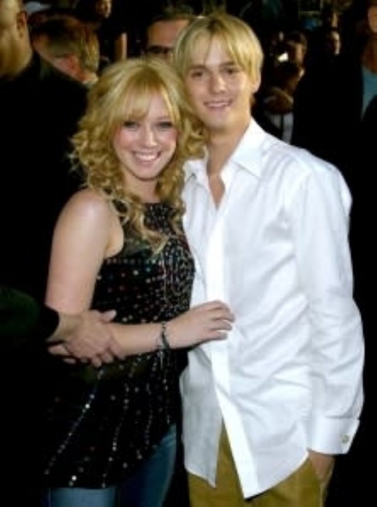 En la imagen, Hilary Duff y Aaron Carter. Foto: Internet