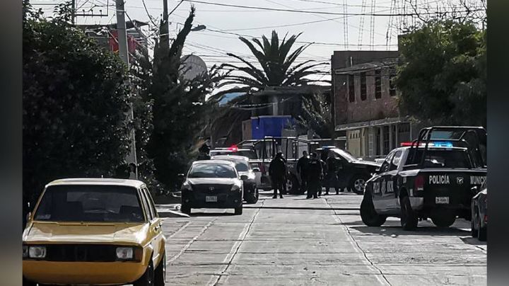 Pólvora en Fresnillo: Joven es asesinado a balazos al transitar sobre la banqueta