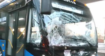 Fuerte accidente en CDMX: Metrobús colisiona con Trolebús en Iztapalapa; hay 15 víctimas