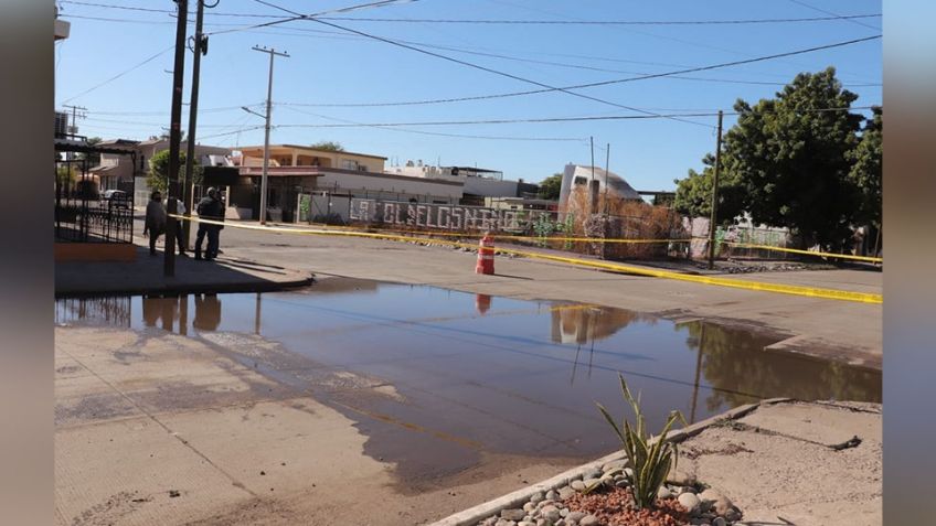 Vecinos de la Sochiloa cierran vialidades en protesta; piden que les arreglen las calles