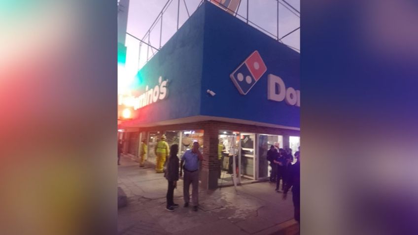 Clausuran pizzería en Navojoa tras caer un pedazo de techo sobre una mujer