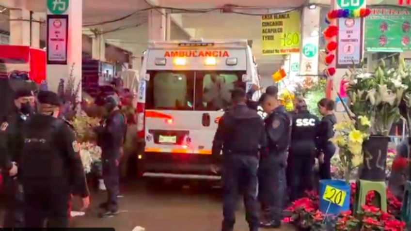 (VIDEO) Iba sobre su aguinaldo: Adulto mayor fue baleado en el Mercado de Jamaica; cae responsable