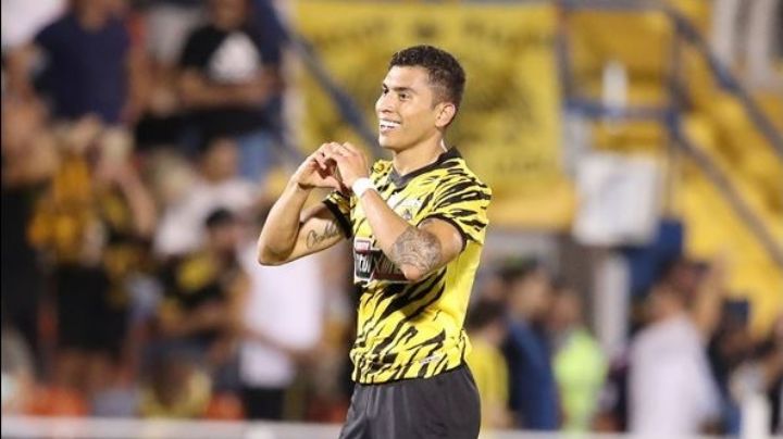 ¡Orbelín Pineda se proclama campeón en Grecia! Con gol del mexicano el AEK suma 13 ligas en la historia