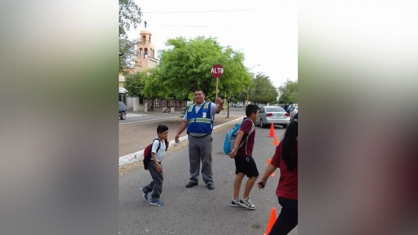 César Alberto Campos ‘El Komander’ realiza labor altruista creando conciencia vial