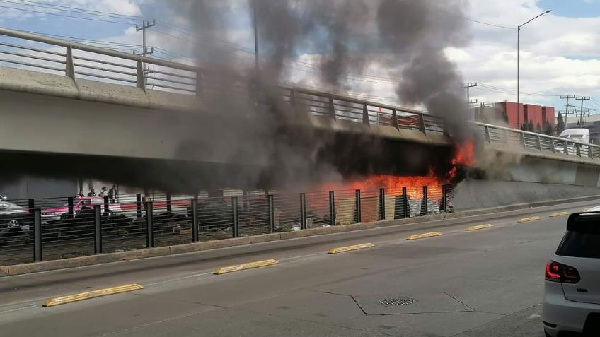Controlan incendio cerca del Metrobús Tenayuca en la alcaldía Gustavo A. Madero