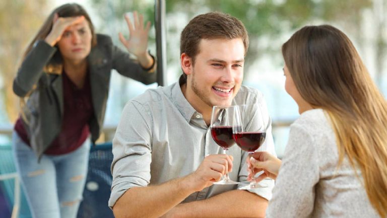 Relaciones extramaritales 