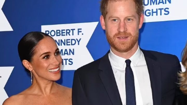 Tras recibir premio en NY, expertos aseguran que Carlos III planea quitar títulos reales a Meghan y Harry