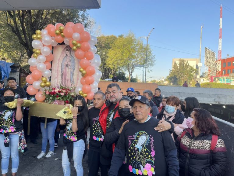Peregrinos en la Basílica de Guadalupe