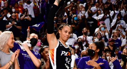 Basquetbolista estadounidense Brittney Griner sale de prisión rusa en intercambio de presos