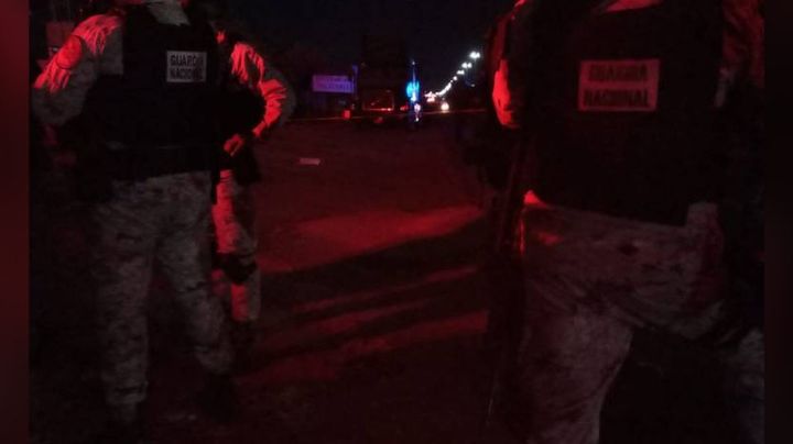 Sicarios se introducen a una cafetería y matan a un hombre y una niña; hay dos mujeres heridas