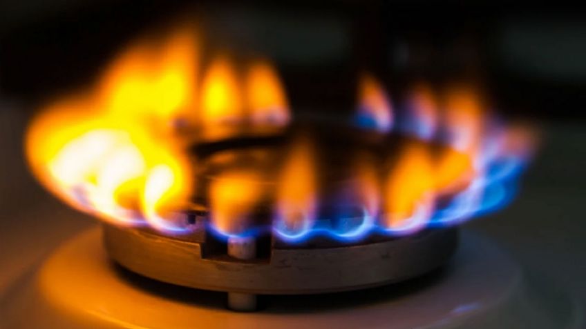 Quiso cocinar pero un flamazo de estufa lo manda al hospital con quemaduras en Nogales