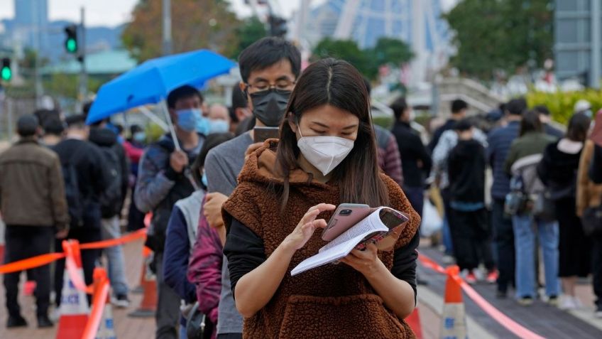 Pese a política de cero tolerancia, Hong Kong rompe récord en contagios de Covid-19