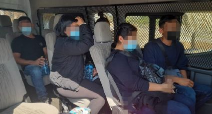 Cae presunto funcionario de la Cámara de Diputados que llevaba migrantes irregulares en su auto