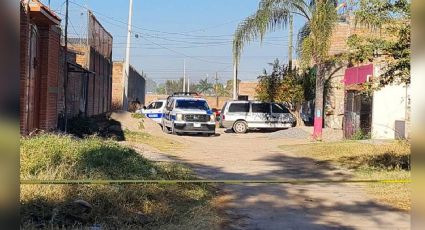 Hombre es encontrado muerto por calles de Jalisco; fue apuñalado y cubierto con una sábana