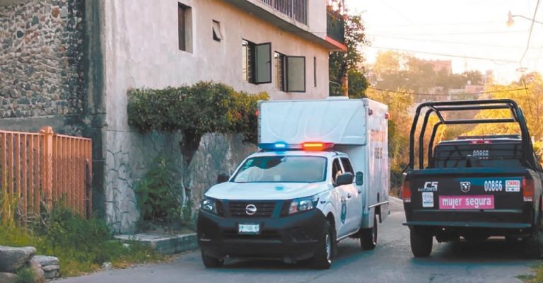 Autoridades llegan al sitio