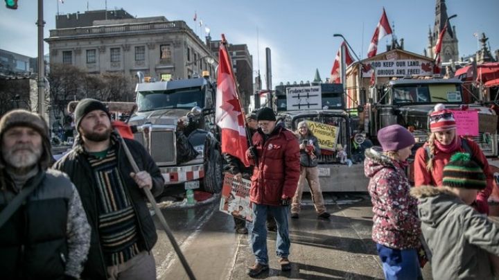 Autoridades canadienses comienzan arresto de manifestantes en Ottawa