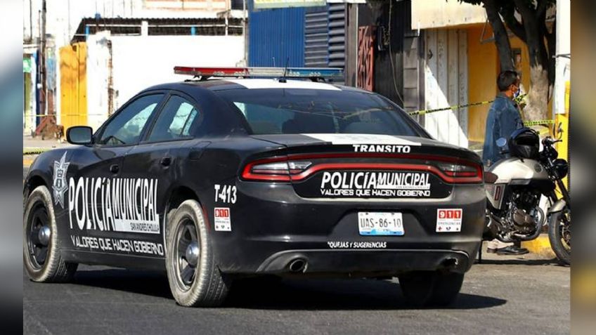 Joven es localizado sin vida en medio de un terreno baldío; fue degollado