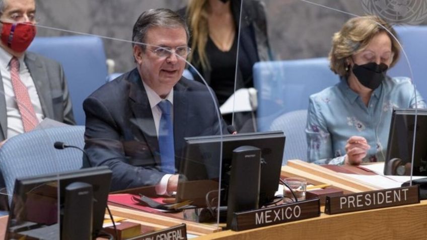 SRE advierte que Embajada de México en Ucrania no cerrará tras tensión con Rusia