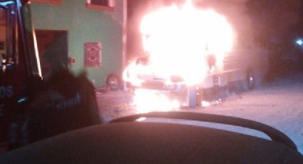 Ciudad Obregón: Autobús en llamas causa pánico entre los vecinos y moviliza a los Bomberos