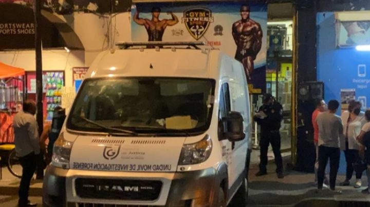 Tragedia en CDMX: Fémina acude a gimnasio y pesas de 180 kg la aplastan; muere al instante