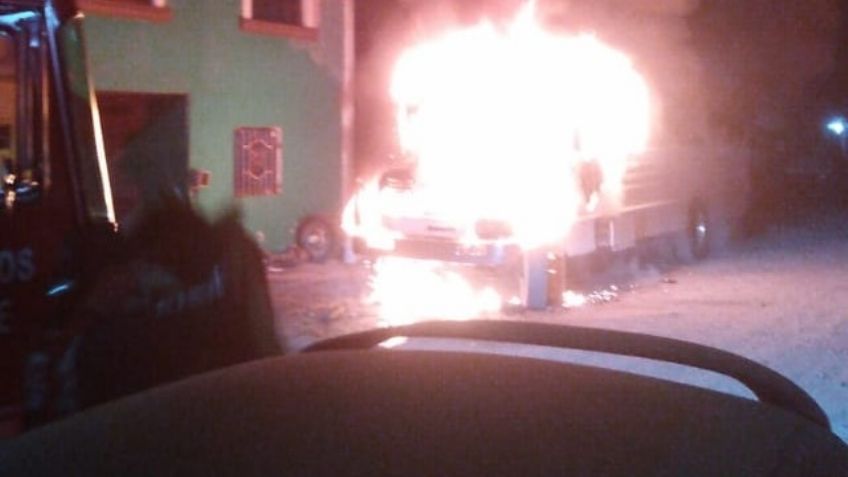 Ciudad Obregón: Autobús en llamas causa pánico entre los vecinos y moviliza a los Bomberos