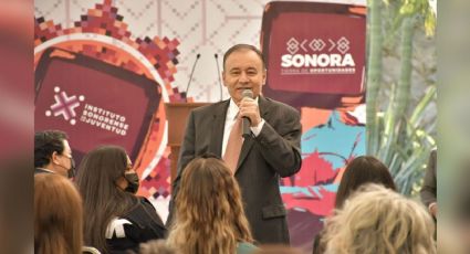 El gobernador Alfonso Durazo entrega el Premio Sonorense de la Juventud