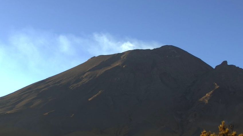 Volcán Popocatépetl registra intensa actividad; acumula 43 exhalaciones
