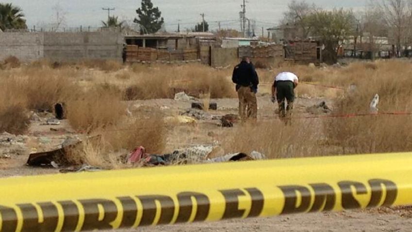 Hallan muerto a niño de 9 años en baldío de Ciudad Juárez; tenía huellas de violencia