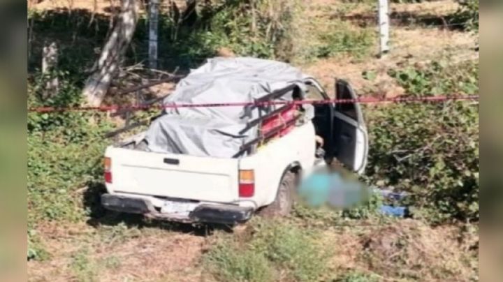 Atacan a balazos a dos hombres que viajaban en una camioneta con aguacates; ambos murieron