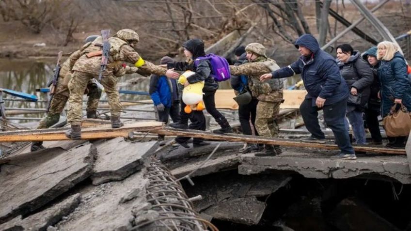 Ayuda no cesa: Polonia da viajes gratis a refugiados ucranianos; Reino Unido promete acceso más rápido