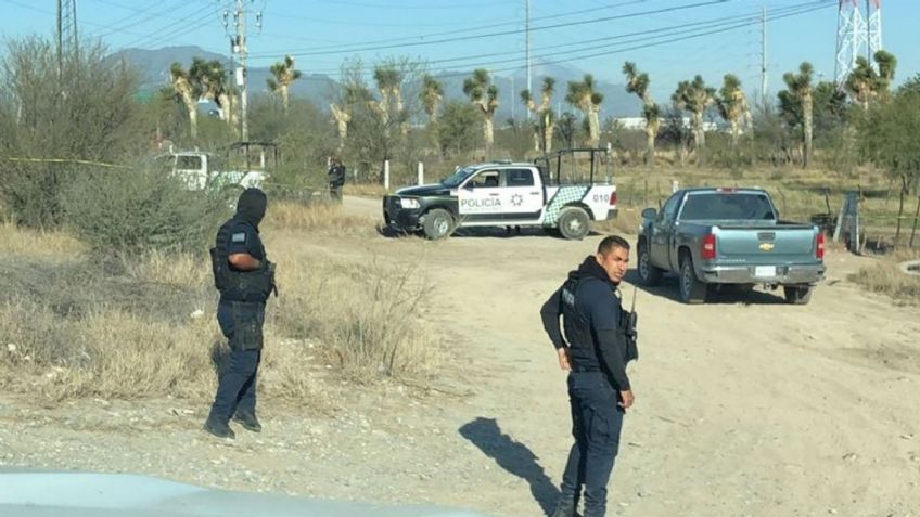 Sicarios asesinan a pareja sobre una brecha en Ciénega de Flores, Nuevo León