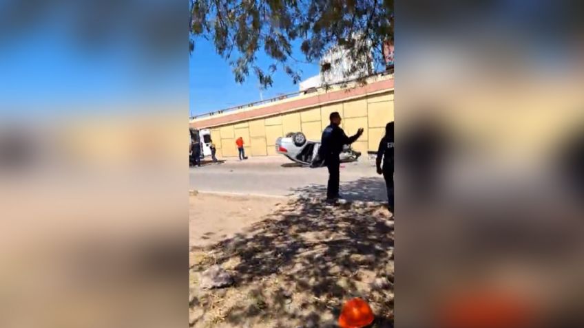 Aparatoso accidente al sur de Ciudad Obregón deja como saldo un herido