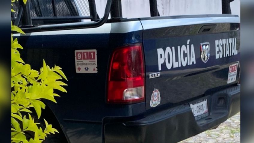 Sicarios desde un auto en movimiento balean a dos hombres; uno de ellos murió
