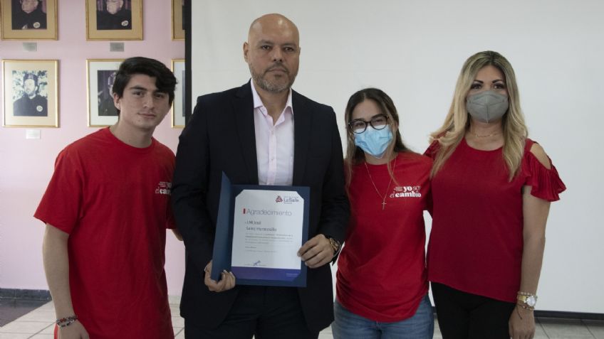 Director comercial de Tribuna, habla con jóvenes sobre la ‘problemática de la comunicación constructiva