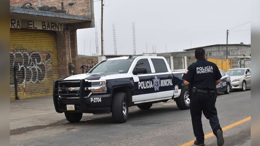 Pólvora en Tijuana: Sujetos armados asesinan a conductor; terminó por impactarse contra un poste