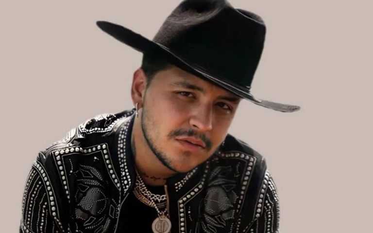 En la imagen, Christian Nodal, cantautor originario de Caborca, Sonora