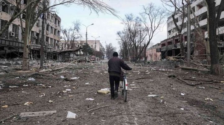 Guerra en Ucrania: A un mes del conflicto, Mariúpol denuncia 15 mil ciudadanos deportados