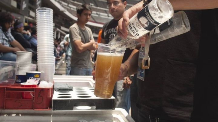 ¿Se acabó el negocio? Estadios de la Liga MX podrían dejar de vender cerveza durante los partidos