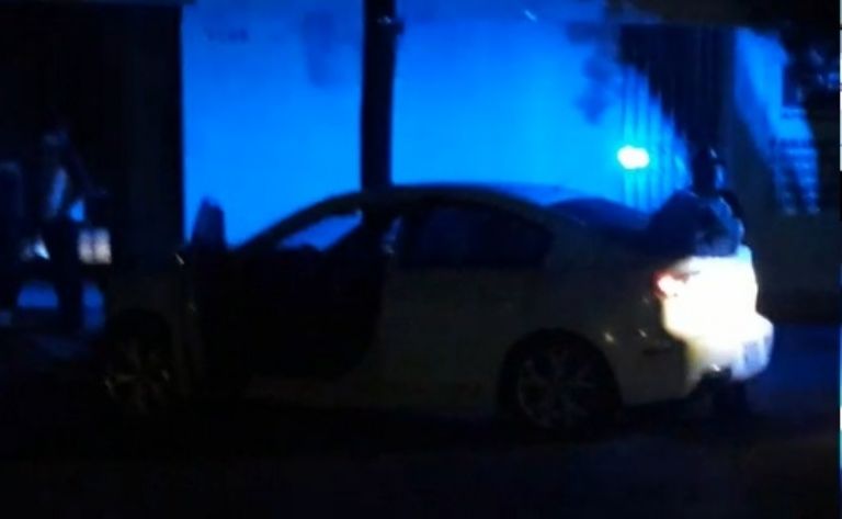 En la imagen, uno de los vehículos que participó en el accidente del Centro de Ciudad Obregón