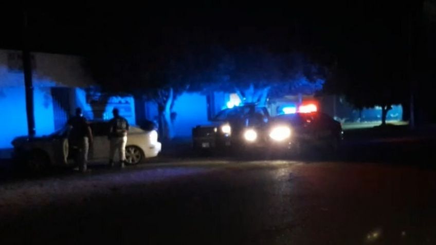 Fuerte accidente: Vehículos colisionan en el centro de Ciudad Obregón y uno termina volcado