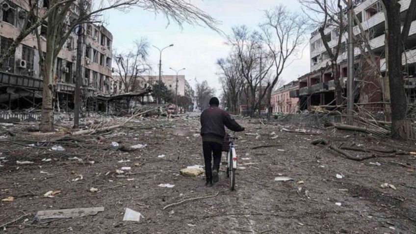 Guerra en Ucrania: A un mes del conflicto, Mariúpol denuncia 15 mil ciudadanos deportados