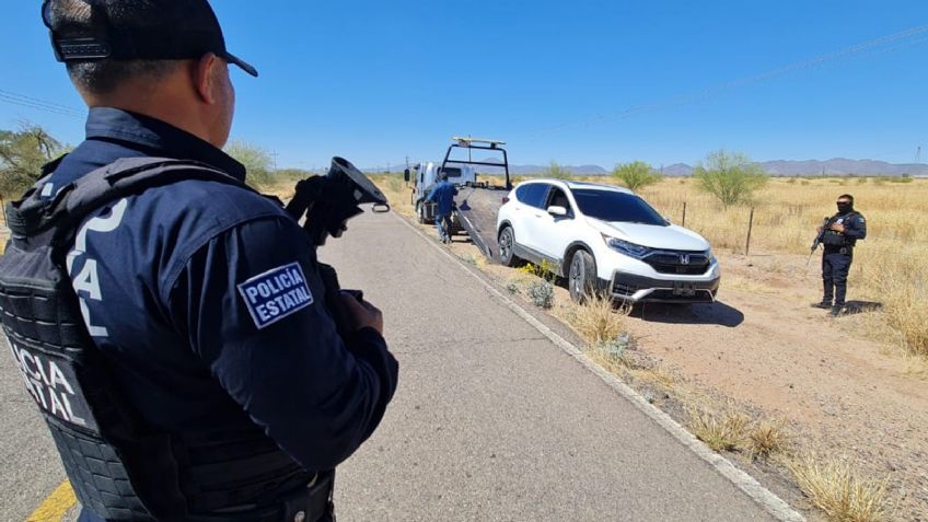 Sonora: Tras denuncia sobre sujetos armados, hallan dos vehículos reportados como robados