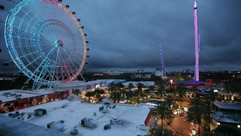 (FUERTE VIDEO) De terror: Menor de edad muere tras caer de juego mecánico en Orlando