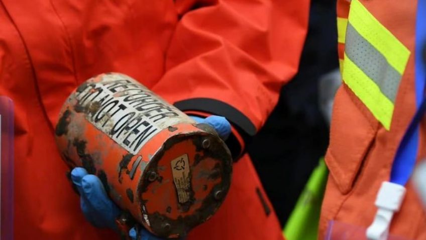Rescatistas dan con la segunda caja negra del avión que se estrelló en China