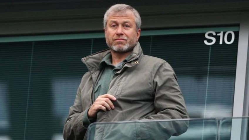 Aseguran que el magnate Roman Abramovich pudo haber sido envenenado tras visitar Kiev