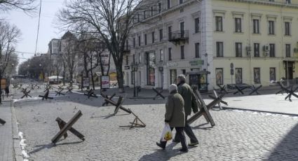 Ciudades de Ucrania vuelven a la cotidianidad; autoridades anuncian 3 corredores humanitarios