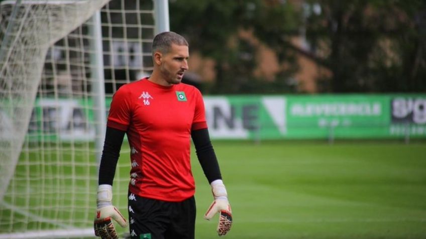 El futbol se viste de luto: Leucemia cobra la vida del portero Miguel Van Dame