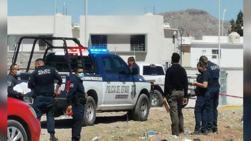 Brutal feminicidio: Encuentran a mujer 'encobijada' en medio de un terreno; fue torturada