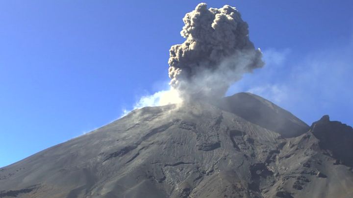 Ahora en Puebla: Volcán Popocatépetl cierra la semana con un sismo y 50 exhalaciones