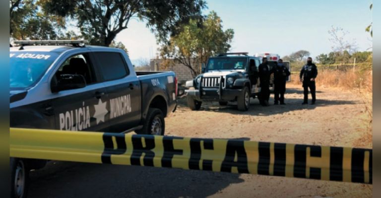 Hallan a mujer muerta